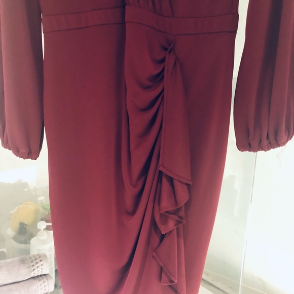 Dress - Picture 4 of 7